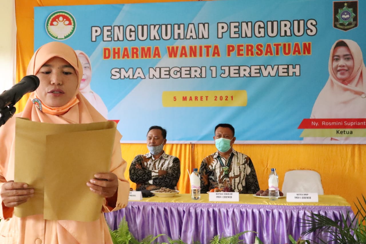 Pengukuhan DWP SMAN 1 Jereweh Periode 2021-2025 7